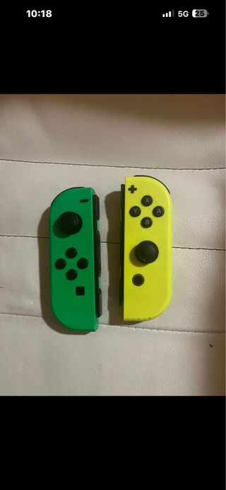Joy-Con Nintendo Verdi e Gialli