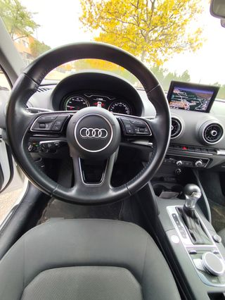 AUDI A3 SPORTBACK e PHEV (2020) Híbrido Enchufable