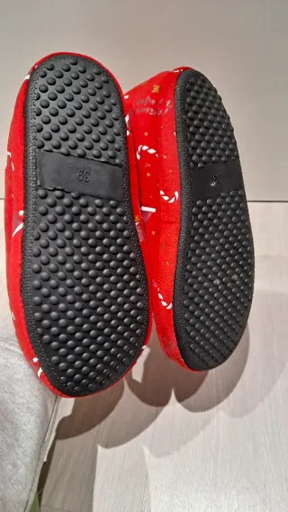 Pantuflas Navideñas Rojas y Doradas