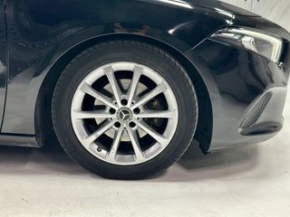 MERCEDES-BENZ Clase A Sedan A 180 d