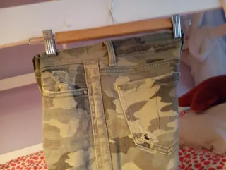 Pantalones Zara camuflaje