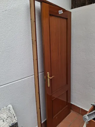 Puerta maciza interior madera