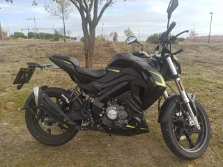 Moto Keeway Rkf 125cc Negra