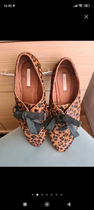 Zapatos Bimba y Lola estampado leopardo