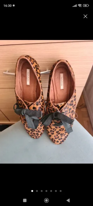 Zapatos Bimba y Lola estampado leopardo