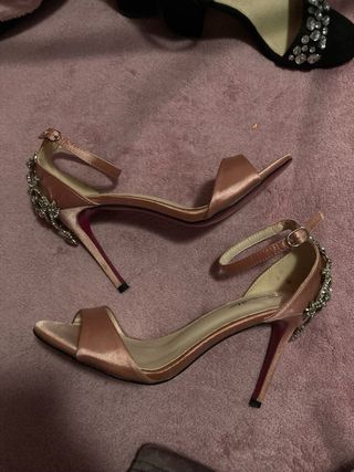 Tacones rosa con pedrería