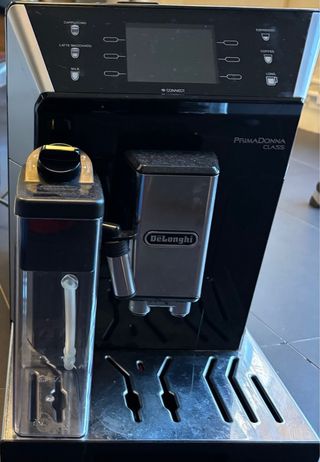 Cafetera DeLonghi PrimaDonna Class