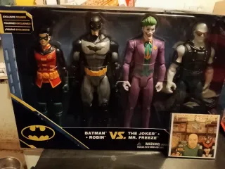 Set 4 Action Figures Batman, Joker, Robin, Mr. Fre
