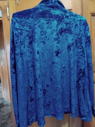 Blusa fiesta azul lila terciopelo