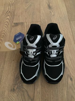 Asics GEL NYC Negro/Plata