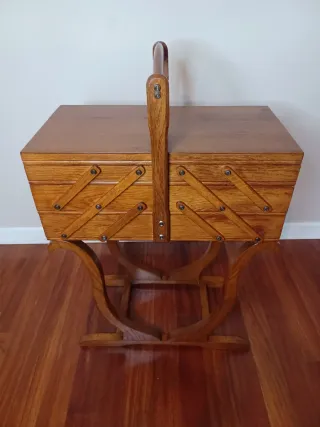 Costurero Francés Art Déco/Mid-Century en Madera