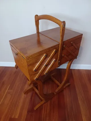 Costurero Francés Art Déco/Mid-Century en Madera