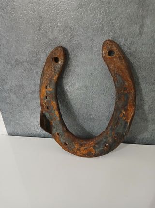 Ferro di cavallo antico portafortuna