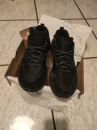 Adidas ZX 22 J Scarpe da Ginnastica unisex Nere