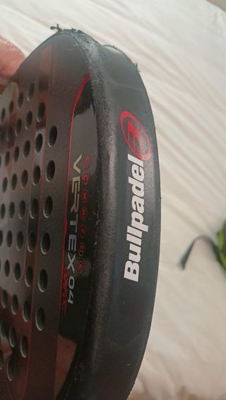 Pala de pádel Bullpadel Vertex 04