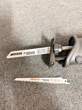 Sierra de sable Parkside