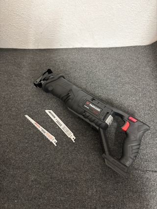 Sierra de sable Parkside