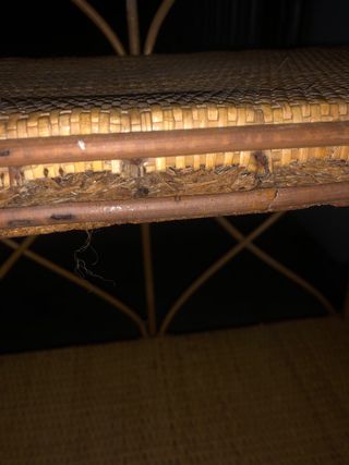 Estantería de bambú y ratán