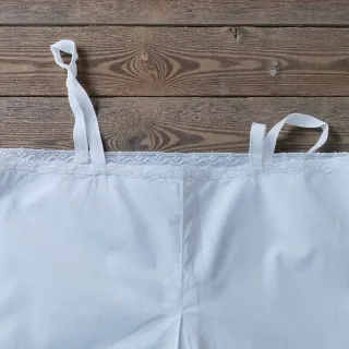 Camisón de algodón  vintage bordado  y encaje