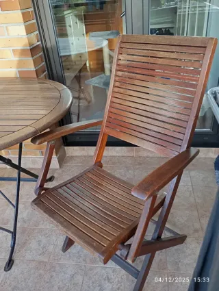 2 Sillas de teka plegables 50€ cada unidad