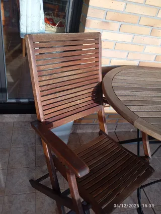 2 Sillas de teka plegables 50€ cada unidad