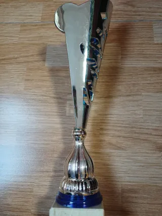 Trofeo XXVIII Vuelta a Pie Tous 2025 mide 39 cm