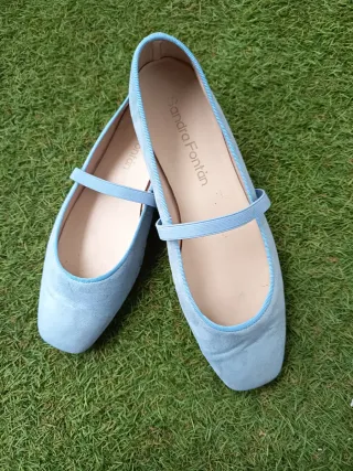 Manoletinas Sandra Fontán azul celeste