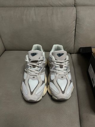 New Balance 9060 camoscio beige grigio taglia 44