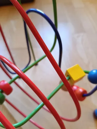 Laberinto de Cuentas de Madera