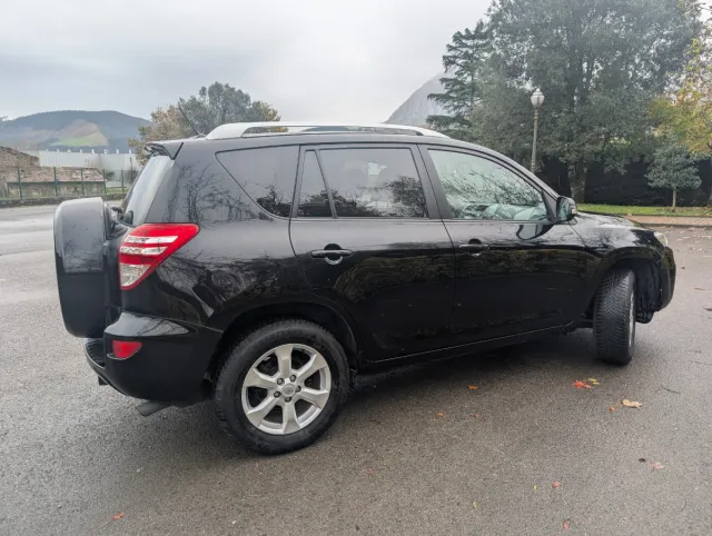 Toyota RAV4 2012