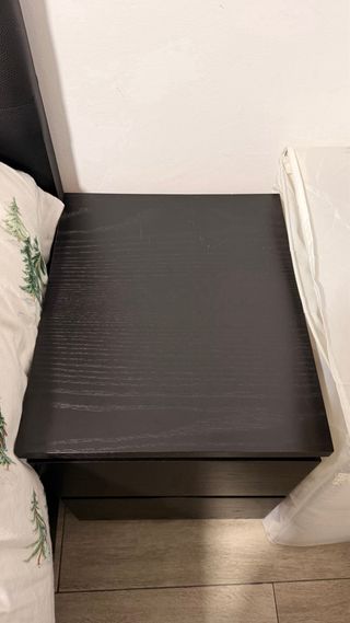 2 Mesitas de noche negras