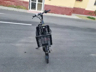 Bicicleta eléctrica Zoomo negra