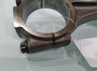 Audi 513327 pistón 038j a4 berlina (8e) 2.0 tdi