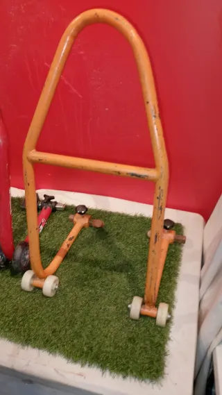 Soporte elevador moto. 2a OPORTUNITAT.