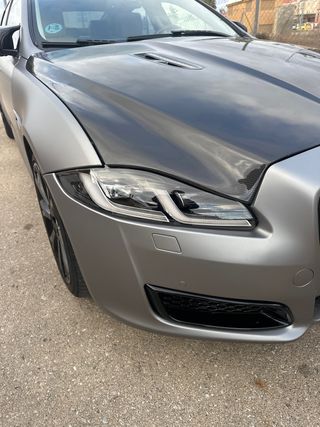 Faro delantero Jaguar