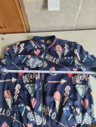 Cazadora bomber estampada M/L