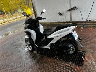 Yamaha Tricity 125 Blanca