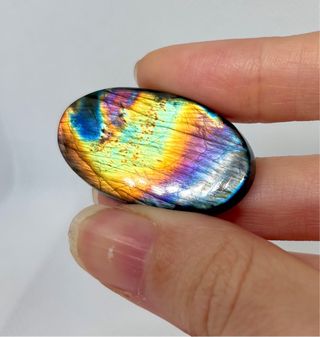 Piedra Labradorita Arcoíris para colgante