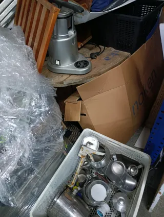 Lote de vaciado trastero metales