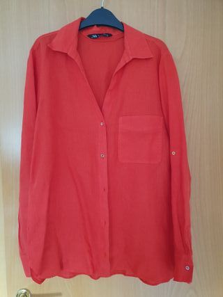 Camisa larga Zara roja