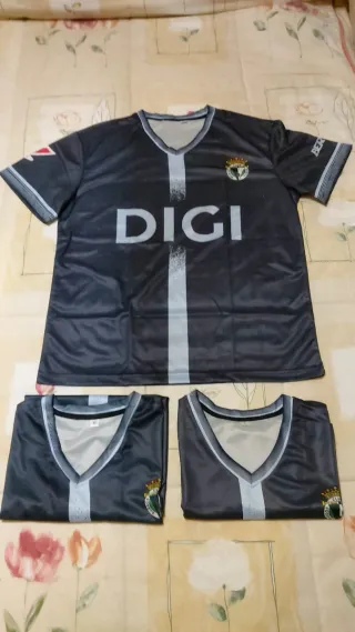 3 Camisetas Burgos Tallas M, L, XL serigrafiadas