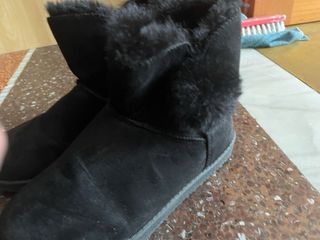 Stivaletti neri donna con pelliccia