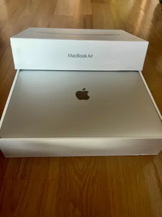 MacBook Air 13 M1 512GB 24 ciclos