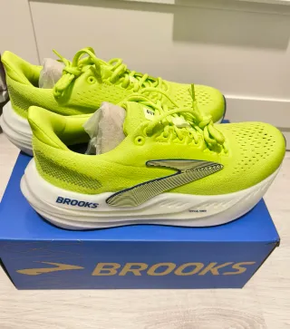 Zapatillas  de correr Brooks Glycerin Max NUEVAS