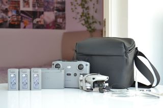 Dron DJI Mini 2 SE COMBO