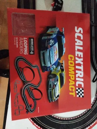 Scalextric Compact Loopin Raiders