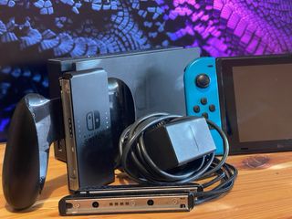 Nintendo Switch con giochi e accessori!