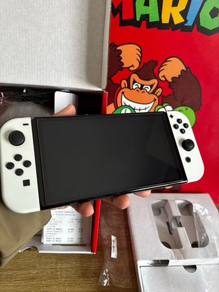 Nintendo Switch OLED CÓMO NUEVA AÚN CON PLÁSTICOS