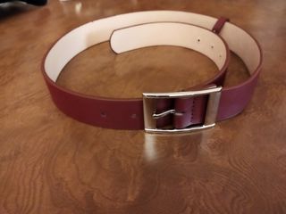 2 cinturones mujer color burdeos