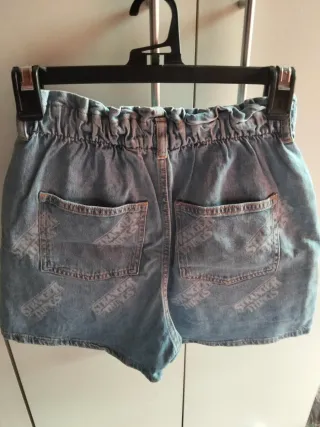 Shorts vaqueros Stranger Things